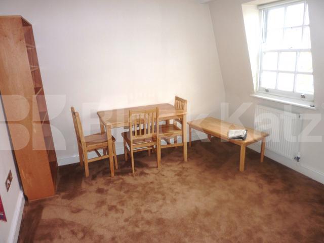 			NEW INSTRUCTION, 1 Bedroom, 1 bath, 1 reception Flat			 Grays Inn Road, KINGS X / RUSSELL SQ.